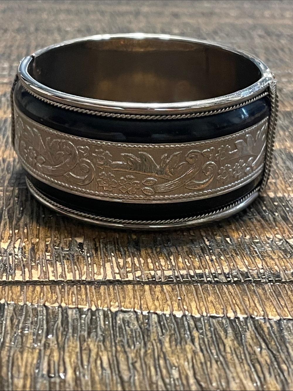 Hinged Silver Black Enamel Chunky Bangle Bracelet W Engraved Floral Vintage